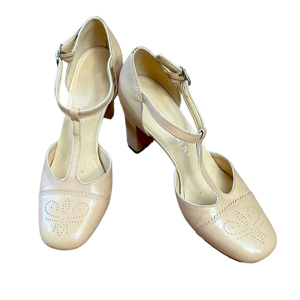 Gianni Bini Light Cream Strappy Heels
